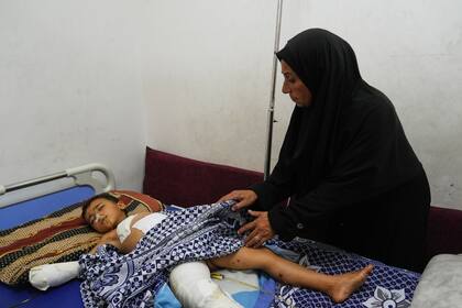 Explosivo entre escombros en Gaza hiere a gemelos de 6 años; creyeron que era juguete