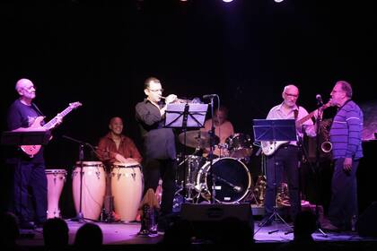 Explossion combina groove con solos incendiarios