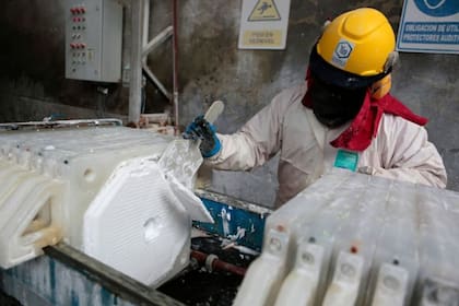 Exportaciones de sulfato de litio permitieron hoy al BCRA comprar algunas reservas