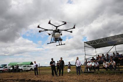 Los drones ya forman parte del paisaje productivo tradicional del campo