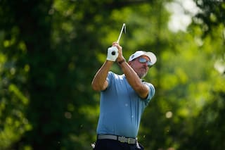 Expulsan a Mickelson de club de golf por contacto inapropiado con una empleada