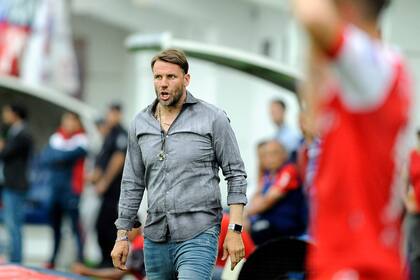 Ezequiel Carboni, en el ojo de la tormenta luego un paso turbulento por Argentinos