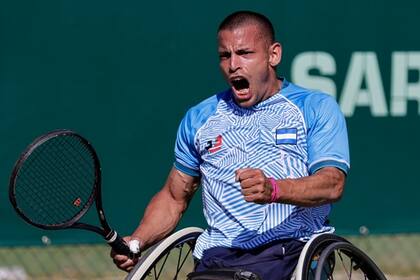 Ezequiel Casco, uno de los jugadores argentinos que compitieron en Cerdeña, en el Mundial de tenis adaptado.