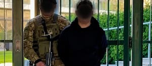 Un arresto en una de las zonas más exclusivas de Rosario expuso las conexiones criminales de la barra de Central