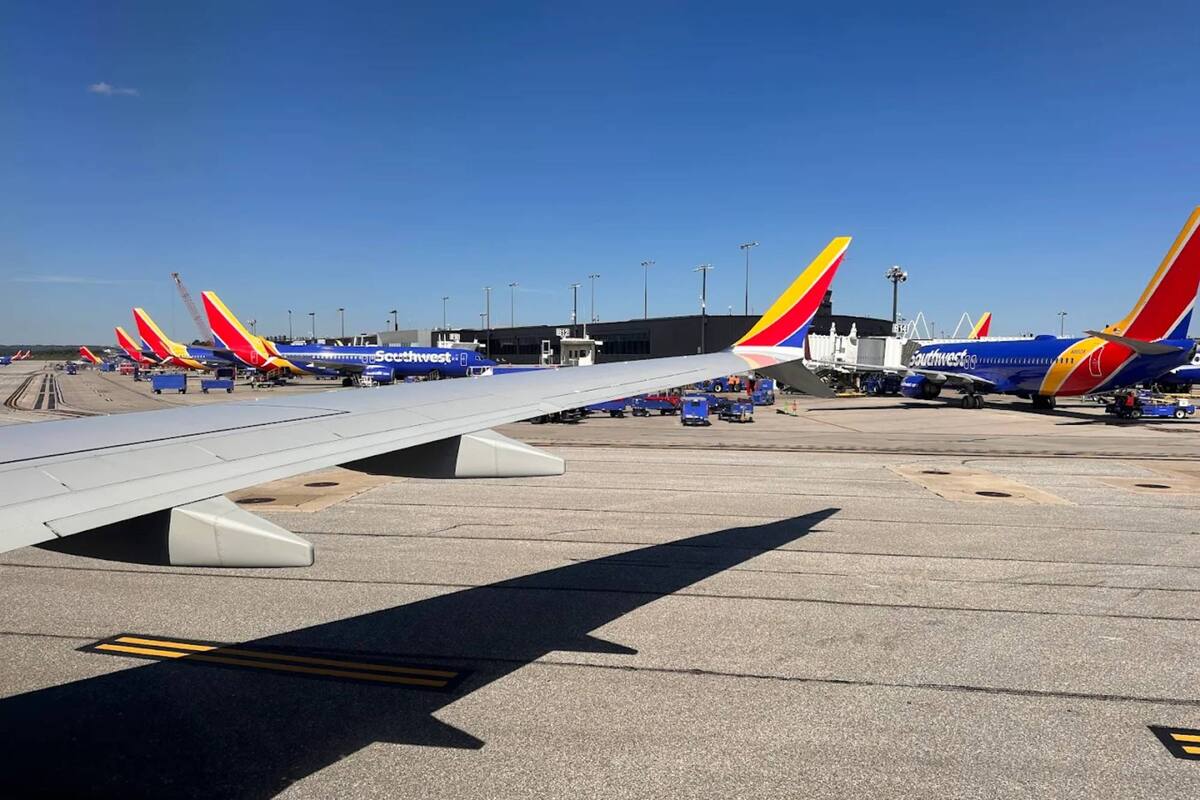 FAA aplicará una reducción de vuelos en 40 aeropuertos de EE.UU. ante el cierre de gobierno