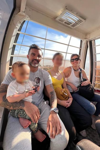 Fabián Cubero, Mica Viciconte, Luca e Indiana en el teleférico de Salta