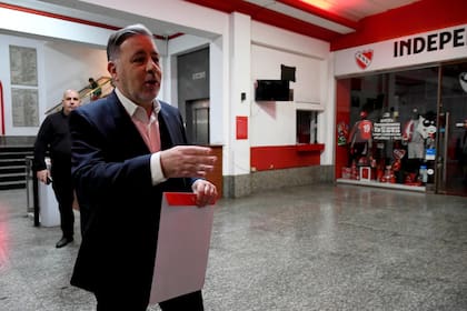 Fabián Doman duró un suspiro en Independiente