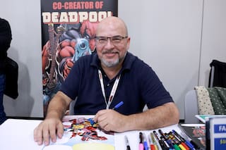 La historia del argentino que trabaja para Marvel, creó a Deadpool y vive hace más de 60 años en la ciudad de la final