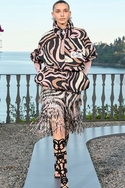 Fabulosa en su faceta de modelo sobre la pasarela de Pucci, en agosto del
año pasado