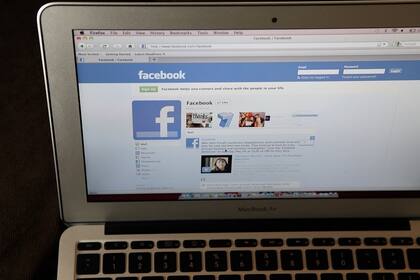 Facebook mantiene una constante actualización en las funciones de control de contenidos ante las exigencias de mayor privacidad y el avance de servicios como Google+ y Twitter