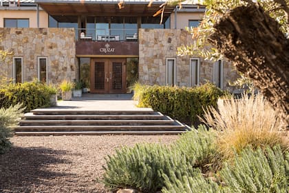 Fachada de la bodega Cruzat.
