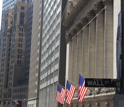 Fachada de la Bolsa de Nueva York en Wall Street