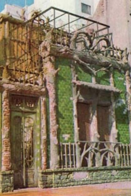 Fachada de la casa de Jean Jaures 645, otro fuerte ejemplo de grutesco en la ciudad de Buenos Aires, que también fue demolido