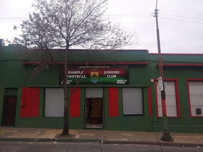 Fachada de la sede social de Rampla Juniors en Montevideo, Uruguay