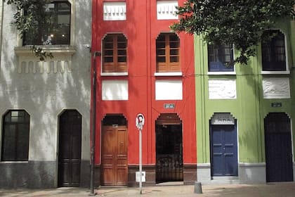 Fachadas pintorescas del barrio La Macarena, en Bogotá.