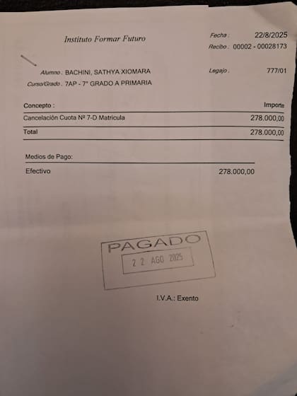 Factura pagada de la matrícula de uno de los alumnos por el monto de $278.000