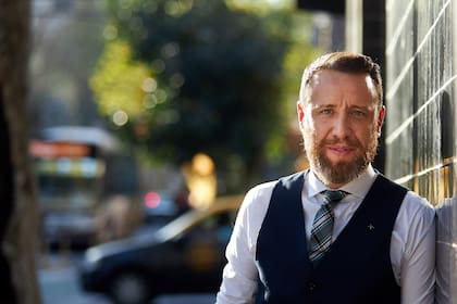 "Aquella aparición en Radio 10 como cronista fue algo que yo siempre había soñado: laburar en la calle, haciendo periodismo", señala Pastor sobre sus comienzos