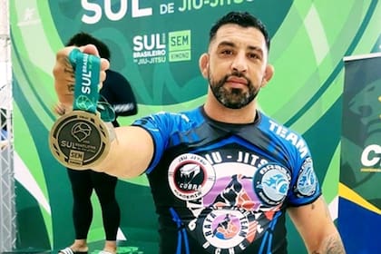 Facundo Bargiela, un campeón argentino de Jiu Jitsu y empleado municipal en Bariloche, provincia de Río Negro