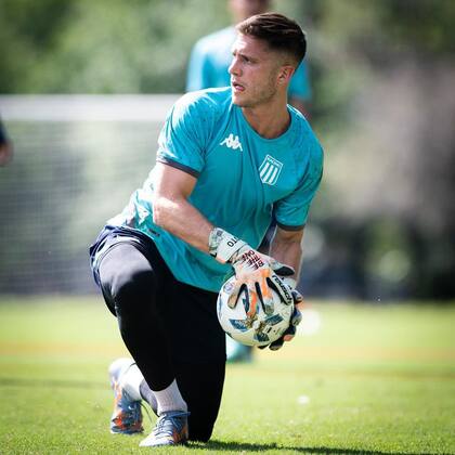 Facundo Cambeses, arquero de Racing