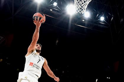 Real Madrid añora a Campazzo por lo que el cordobés brilló en el equipo merengue, y tendría acordado con él su arribo a mediados de 2023.