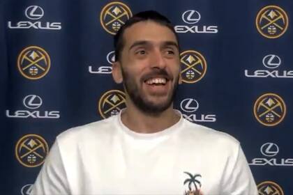 Facundo Campazzo en la conferencia de prensa, luego del triunfo de Denver ante Memphis