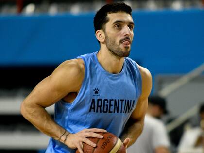 Facundo Campazzo juega las Eliminatorias con la selección argentina en Mar del Plata