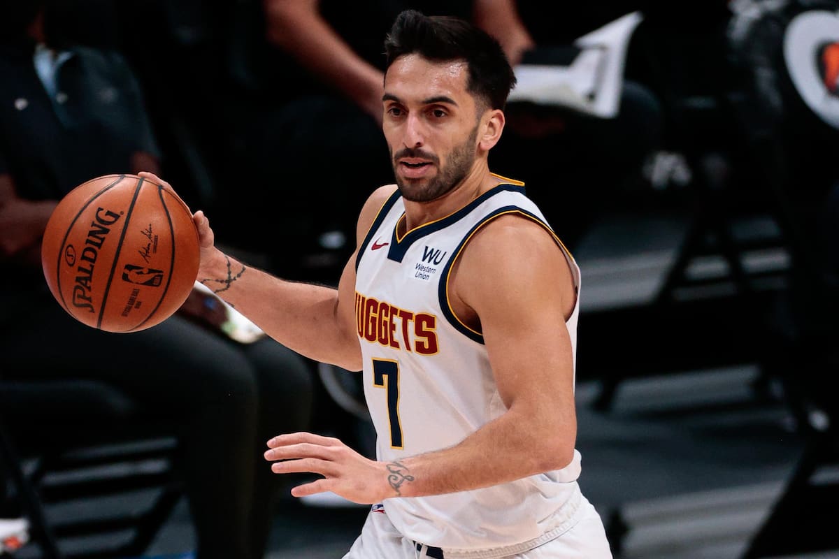 Facundo Campazzo jugó 18 minutos en el triunfo de Denver Nuggets por 119-101 sobre Oklahoma City Thunder; en números su producción no fue abundante, pero dejó la joya acrobática de la asistencia sin mirar.