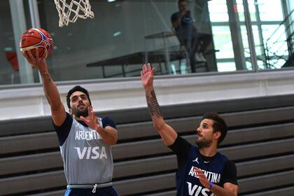 Facundo Campazzo junto a Nicolás Laprovittola