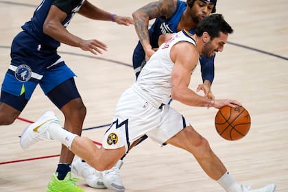 Facundo Campazzo sumó más minutos y en momento importantes para Denver Nuggets