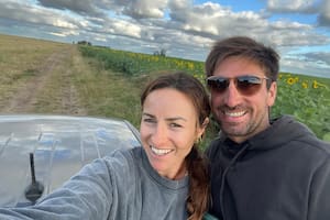 Facundo Cruz Llosa y su novia, la polista inglesa Hazel Jackson
