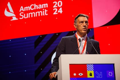 Facundo Gómez Minujín es presidente de AmCham