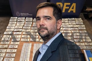 Investigan imágenes de la hija del exfuncionario de Arsat con valijas