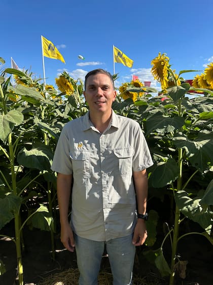 Facundo Lescano, extensionista de Nidera Semillas.