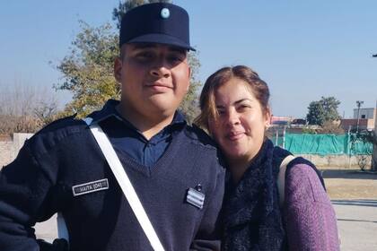 Facundo Maite y su mamá, Cintia Martínez.