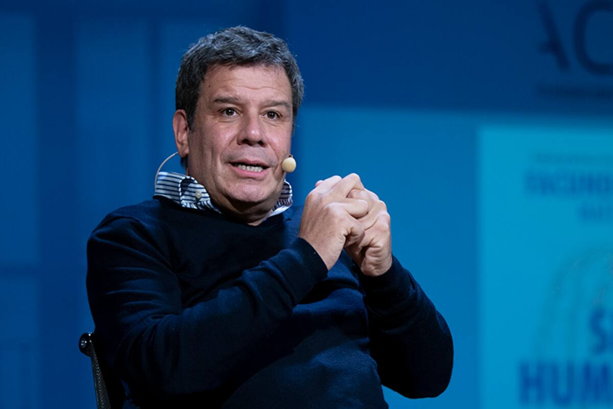 Facundo Manes fue cuestionado en las redes sociales por compartir una foto con un familiar del kiosquero asesinado, Roberto Sabo