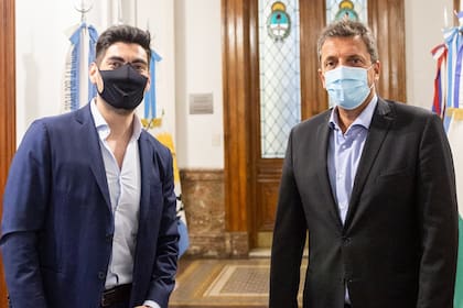 Facundo Moyano negocia con Sergio Massa una reforma más amplia sobre el impuesto a las ganancias