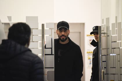 Facundo Moyano saliendo de declarar
