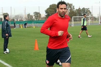 Facundo Parra agradeció el interés de Siena pero se queda en el Rojo