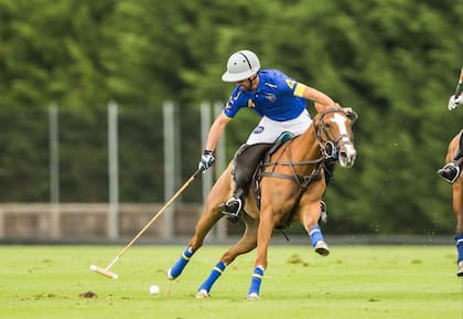 Facundo Pieres es el líder de Ellerstina; equipo que ganó el pasado fin de semana en el Campo Argentino de Polo.