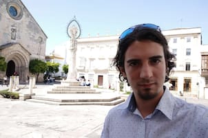 Un ingeniero argentino fue asesinado en España por un hombre que sospechaba que su pareja le era infiel con él
