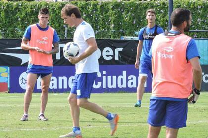 Facundo Sava no cambia para el duelo clave ante Lanús