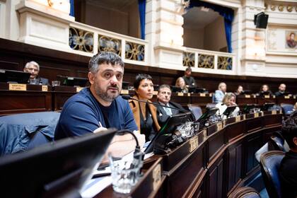 Facundo Tignanelli, referente de La Cámpora en la Legislatura bonaerense, impulsa un proyecto por la venta de tierras a extranjeros en la provincia