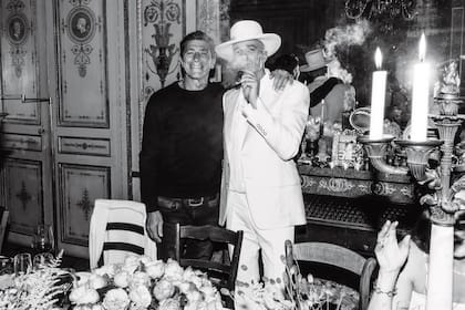 Faena con su gran amigo Nicolás Repetto, que viajó especialmente para acompañarlo en este gran momento.