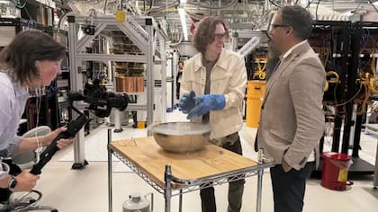 Faisal Islam visitó las instalaciones de Google en Santa Bárbara, California