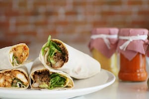 Fajitas de pollo con berenjenas y morrones asados