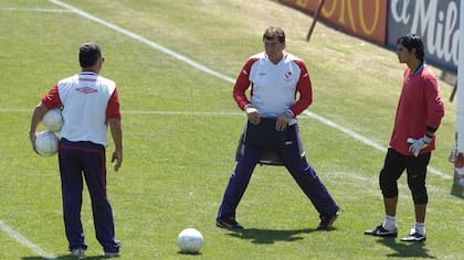 Falcioni inició esta serie de DTs campeones tras el paso por el Rojo