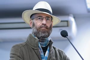 Murió el hombre que se hizo conocido por organizar su propio “funeral en vida”