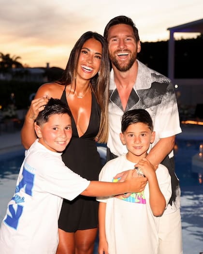 Familia, amigos y decoración deportiva: así fue el festejo de cumpleaños íntimo de Lionel Messi (Foto: Instagram @leomessi)