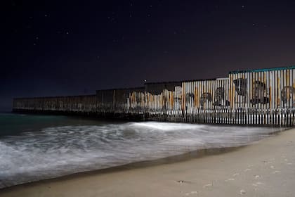 Familia huyó de Afganistán. Luego, EEUU los deportó por el mundo