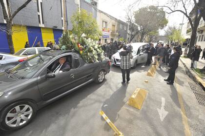 Familiares, amigos y colegas despidieron al periodista, que murió este miércoles a los 82 años